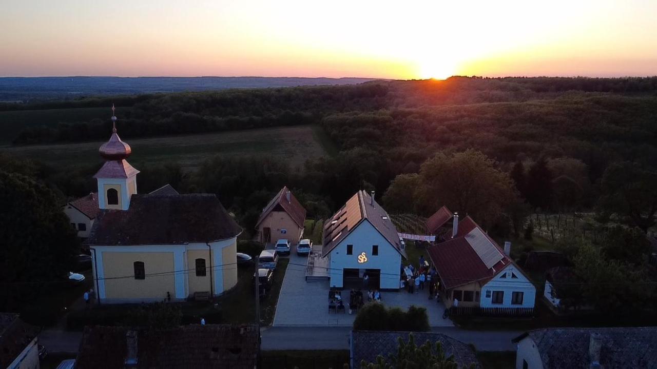 Förhénc Wine House&Guesthouses I-II-III Nagykanizsa Kültér fotó